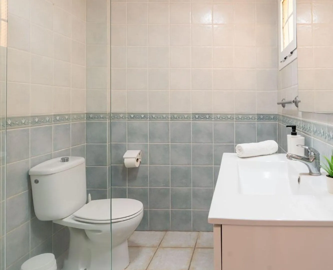 Agradable Y Comodo Apartamento En La Finca Chayofa Spain